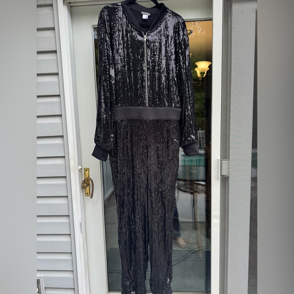 VENUS Black Sequin Long Sleeve Dress